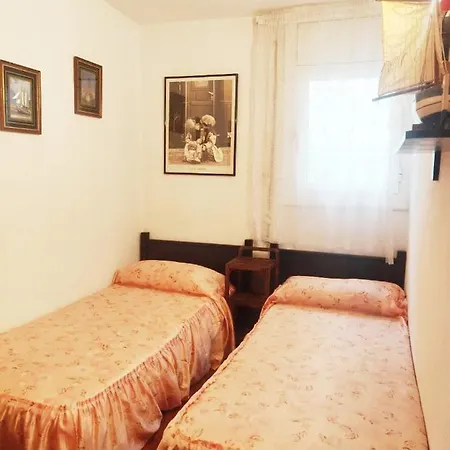 Beautiful Apartment, Swimming Pool And 2